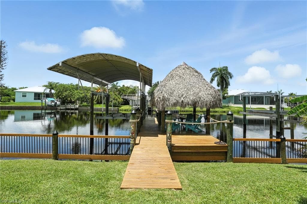 2131 Saint Croix AVE FORT MYERS, FL 33905