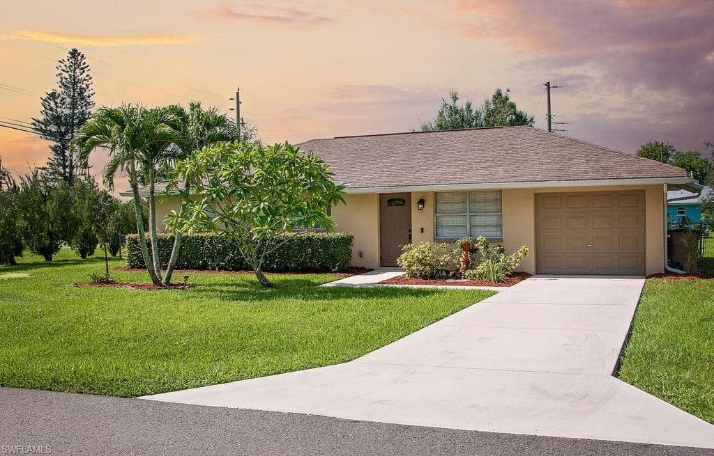12379 Fourth ST FORT MYERS, FL 33905