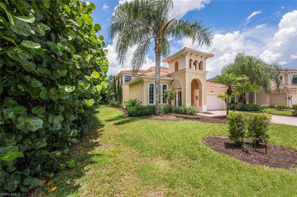 7839 Martino CIR NAPLES, FL 34112