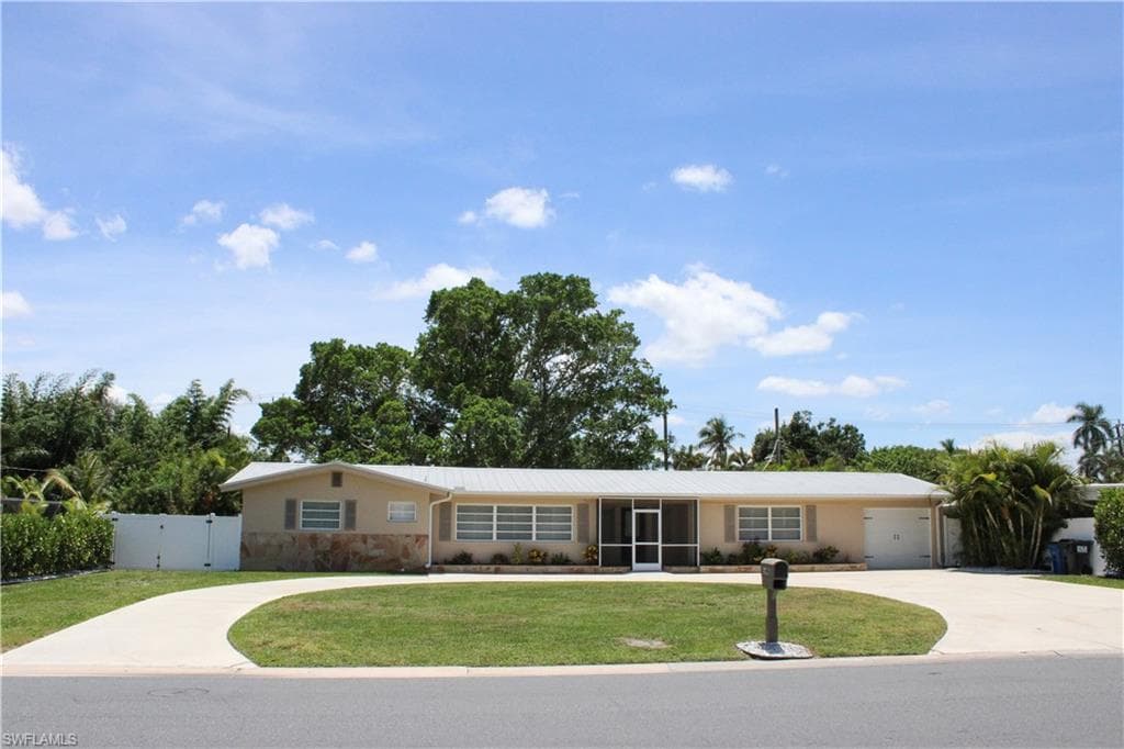 1406 Argyle DR FORT MYERS, FL 33919