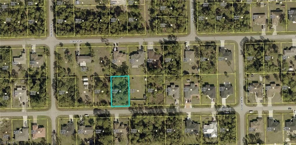 3212 22nd ST W LEHIGH ACRES, FL 33971