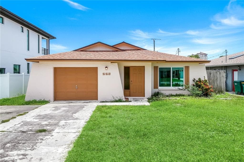 552 95th AVE N NAPLES, FL 34108