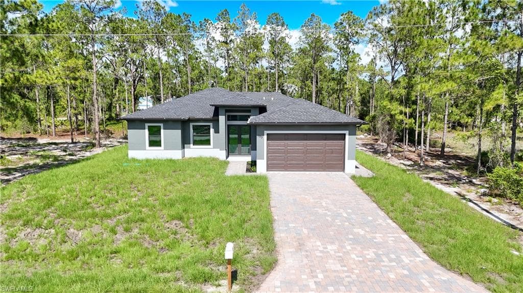 193 Verdun AVE S LEHIGH ACRES, FL 33974
