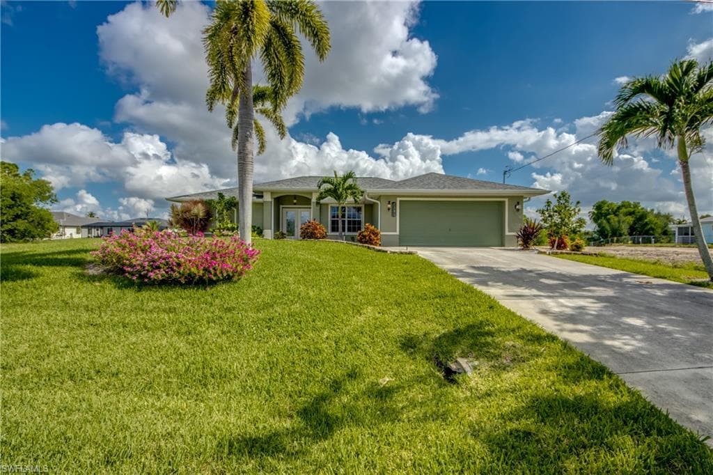 1305 SW 24th ST CAPE CORAL, FL 33991