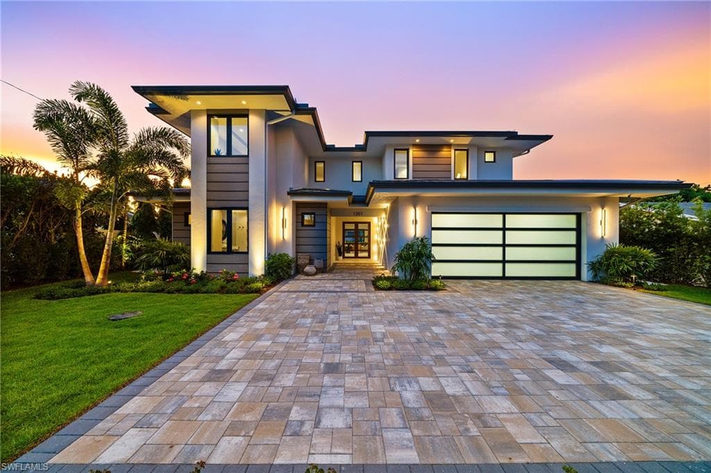 1261 13th AVE N NAPLES, FL 34102