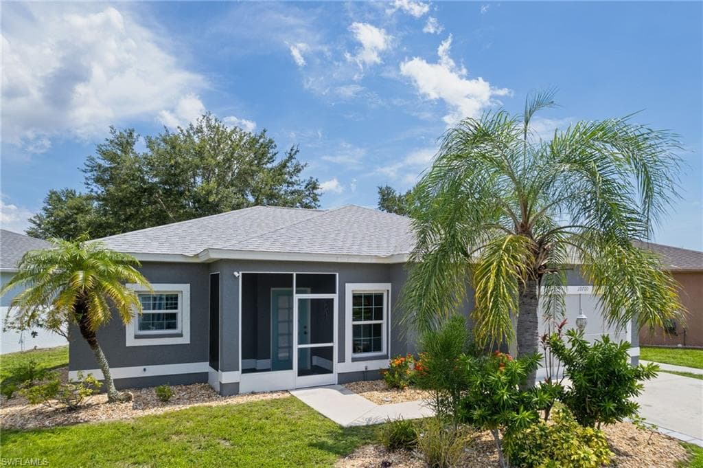 10700 Pearl Bay CIR ESTERO, FL 33928