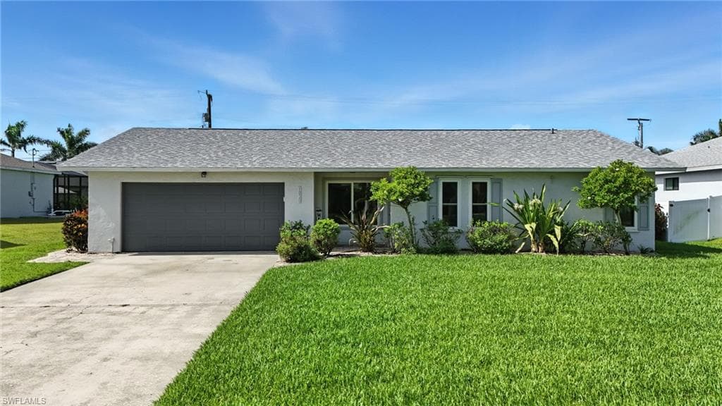 1820 SW 39th ST CAPE CORAL, FL 33914