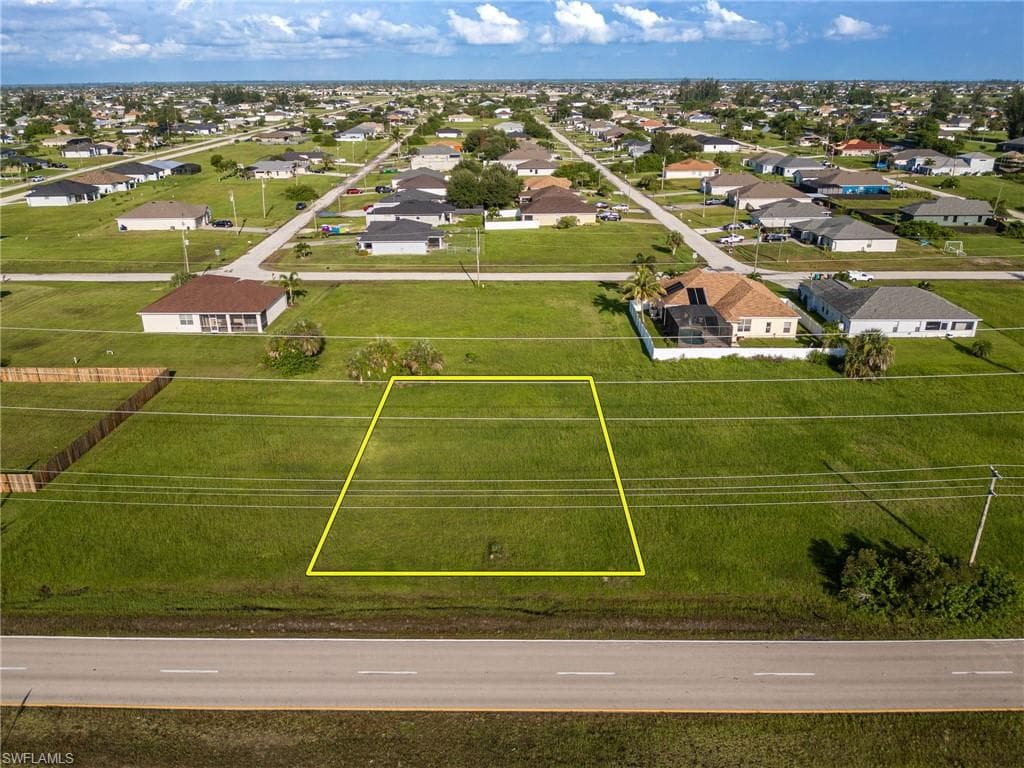 816 El Dorado BLVD N CAPE CORAL, FL 33993