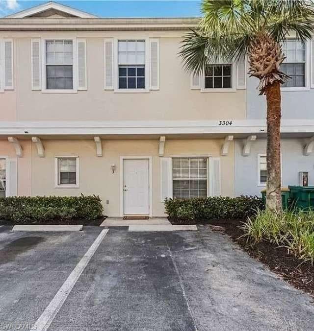 3304 Lisa LN 103 NAPLES, FL 34109