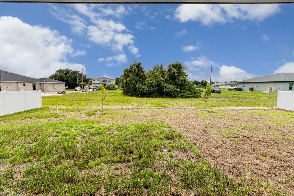 4020 NE 23rd AVE CAPE CORAL, FL 33909