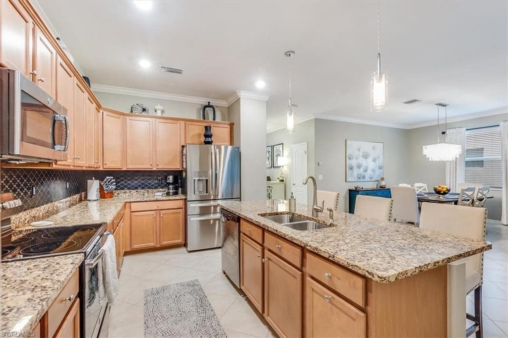 2549 Caslotti WAY CAPE CORAL, FL 33909