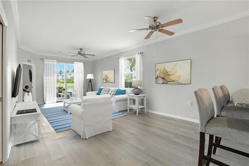8570 Kingbird LOOP 520 ESTERO, FL 33967