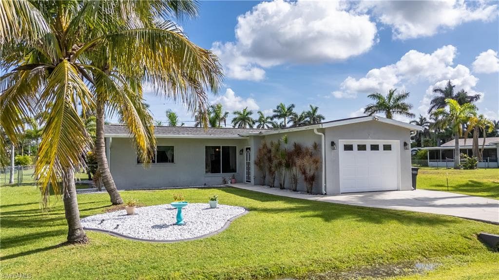 9948 Almetta AVE FORT MYERS, FL 33919