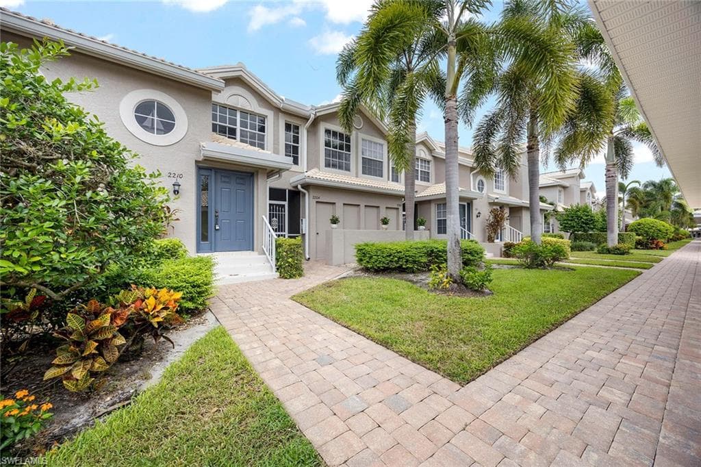 28072 Cavendish CT 2210 BONITA SPRINGS, FL 34135