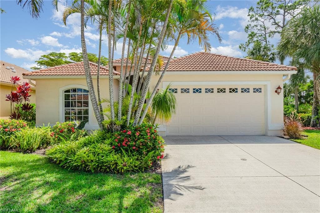 28501 Hidden Lake DR BONITA SPRINGS, FL 34134