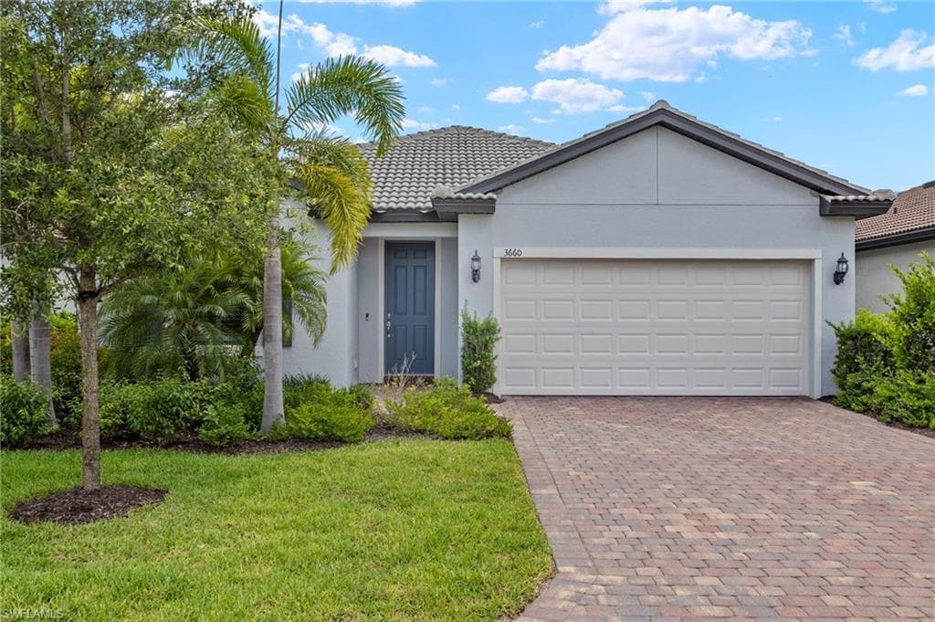 3660 Hampton CIR ALVA, FL 33920