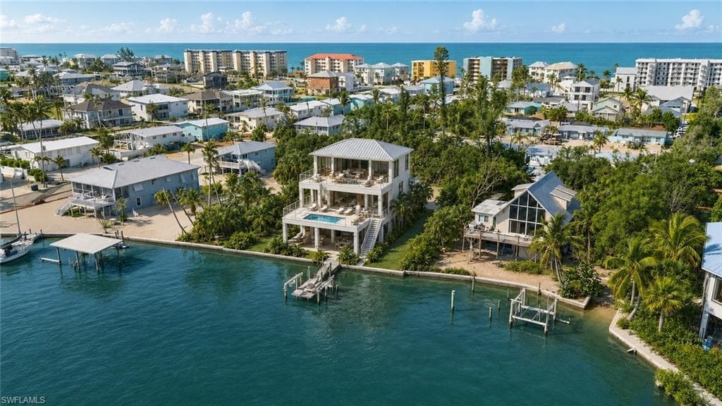 4851 Dolphin LN FORT MYERS BEACH, FL 33931