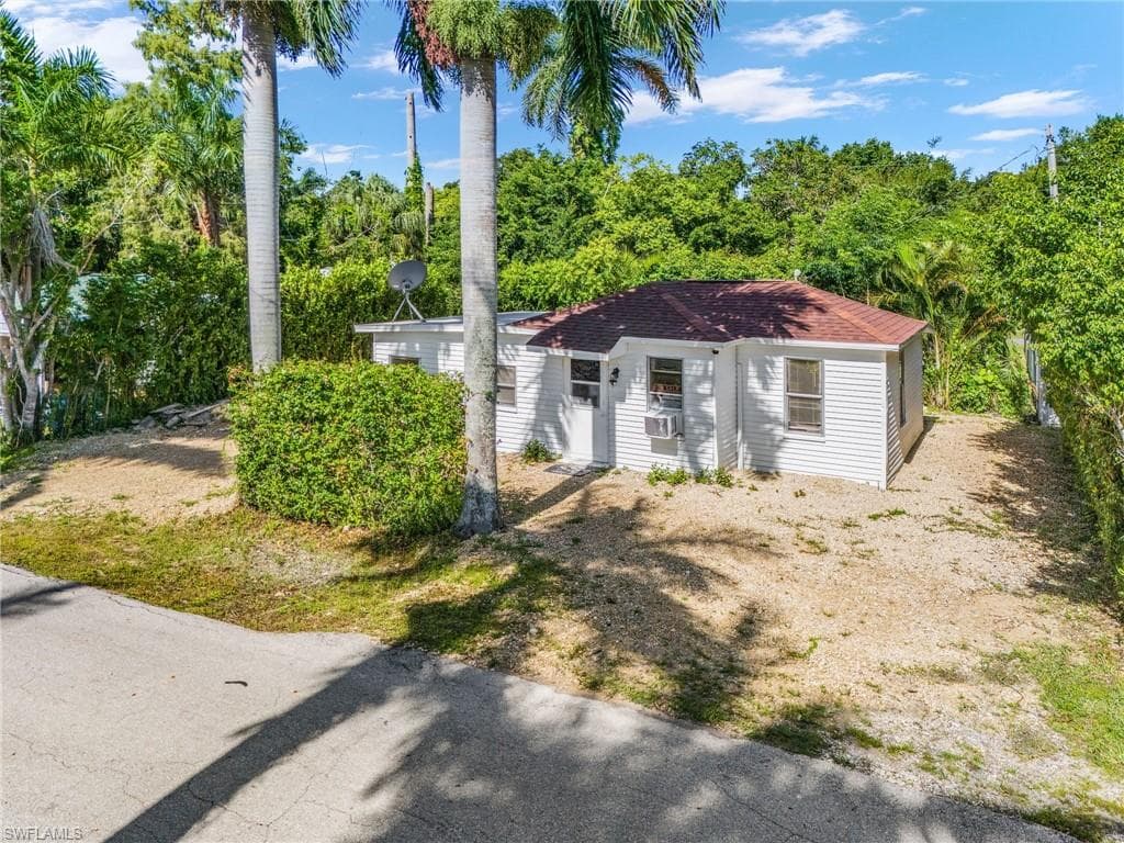 1119 3rd WAY NORTH FORT MYERS, FL 33903