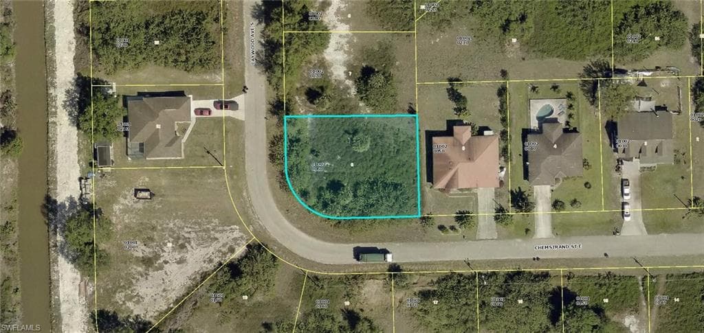 429 Caywood AVE S LEHIGH ACRES, FL 33974