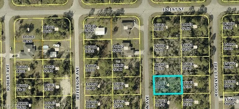 2018 Grayson AVE ALVA, FL 33920