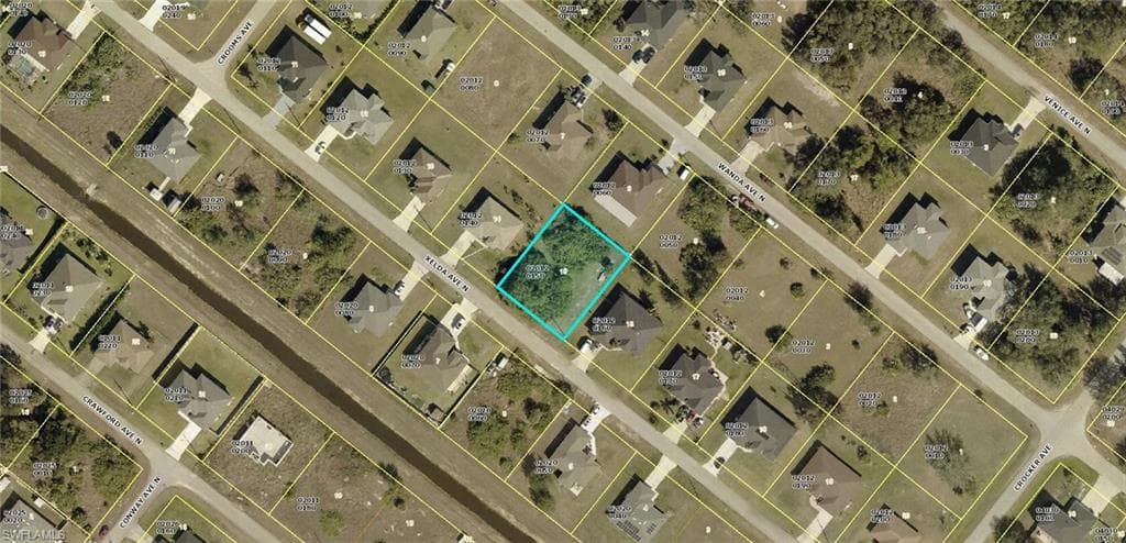 2012 Xelda AVE N LEHIGH ACRES, FL 33971
