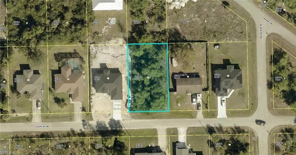 3304 26th ST W LEHIGH ACRES, FL 33971