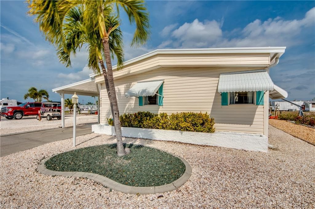 4920 Gulfgate LN ST. JAMES CITY, FL 33956