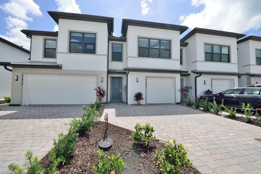 27839 Solis Grande DR BONITA SPRINGS, FL 34135