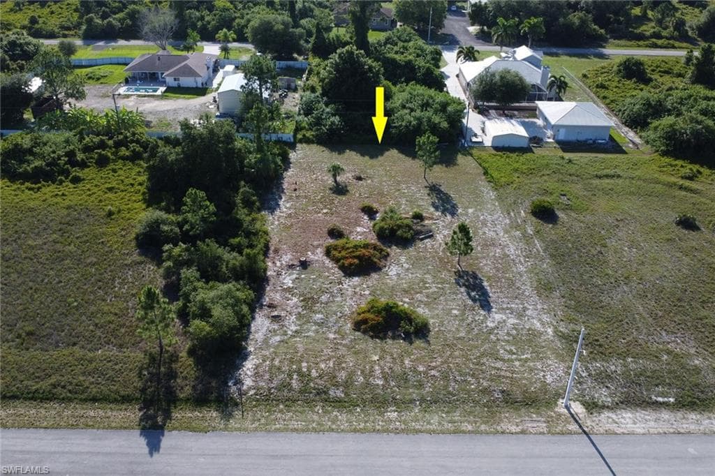 1812 Wells AVE LEHIGH ACRES, FL 33972