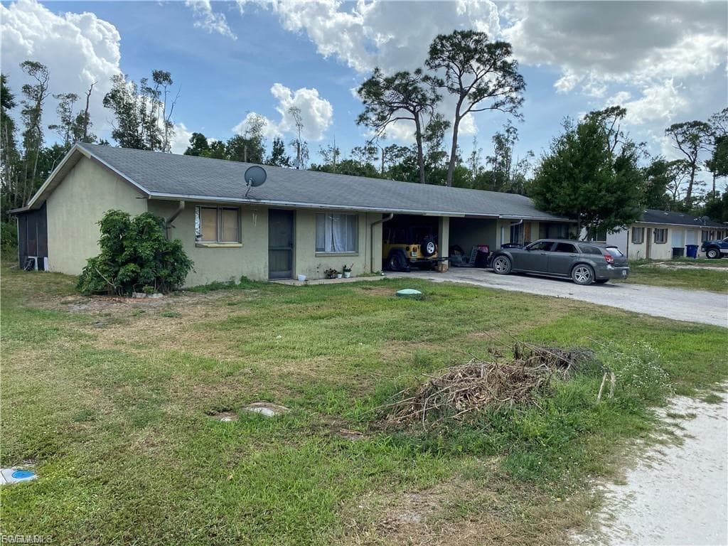 2038 Eloise CIR NORTH FORT MYERS, FL 33917