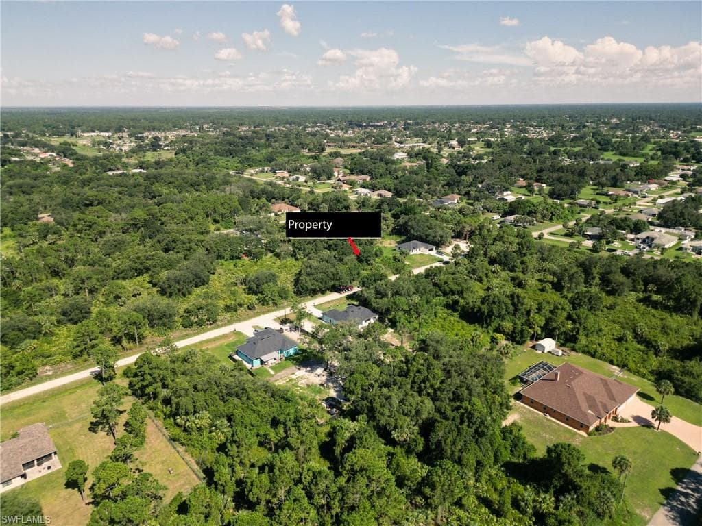 404 Thompson AVE LEHIGH ACRES, FL 33972