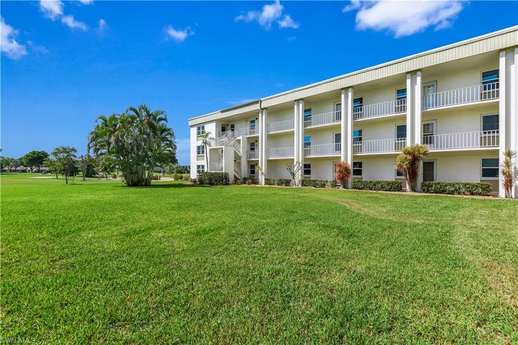 1624 Pine Valley DR 115 FORT MYERS, FL 33907