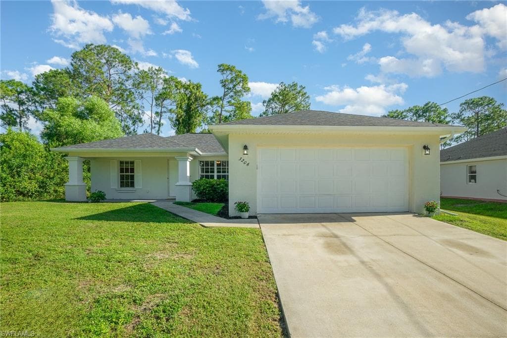 3206 22nd ST W LEHIGH ACRES, FL 33971