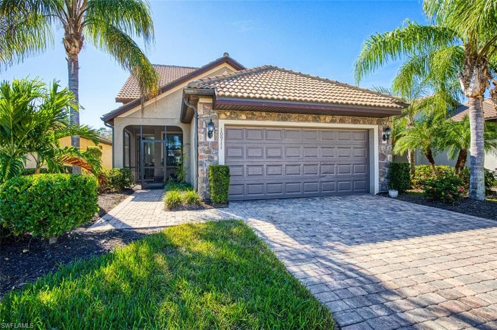 10911 Glenhurst ST FORT MYERS, FL 33913