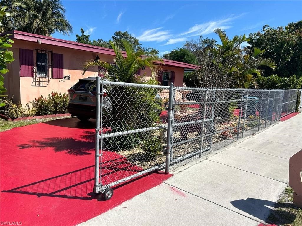 545 NW 118th ST MIAMI, FL 33168