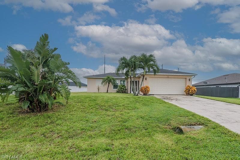 626 NW 8th TER CAPE CORAL, FL 33993