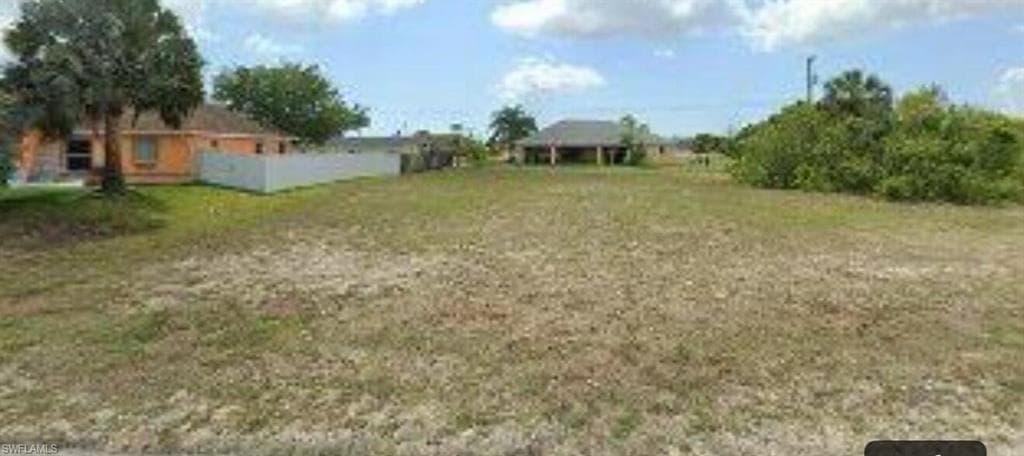 2126 15th PL CAPE CORAL, FL 33909