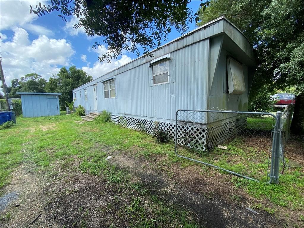 349 State ST NORTH FORT MYERS, FL 33903