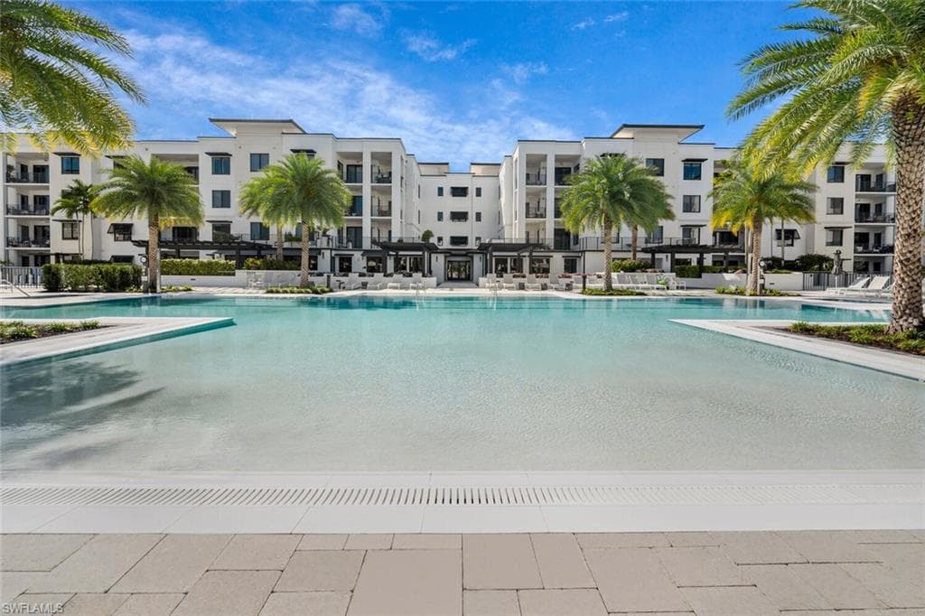 1125 Central AVE 565 NAPLES, FL 34102