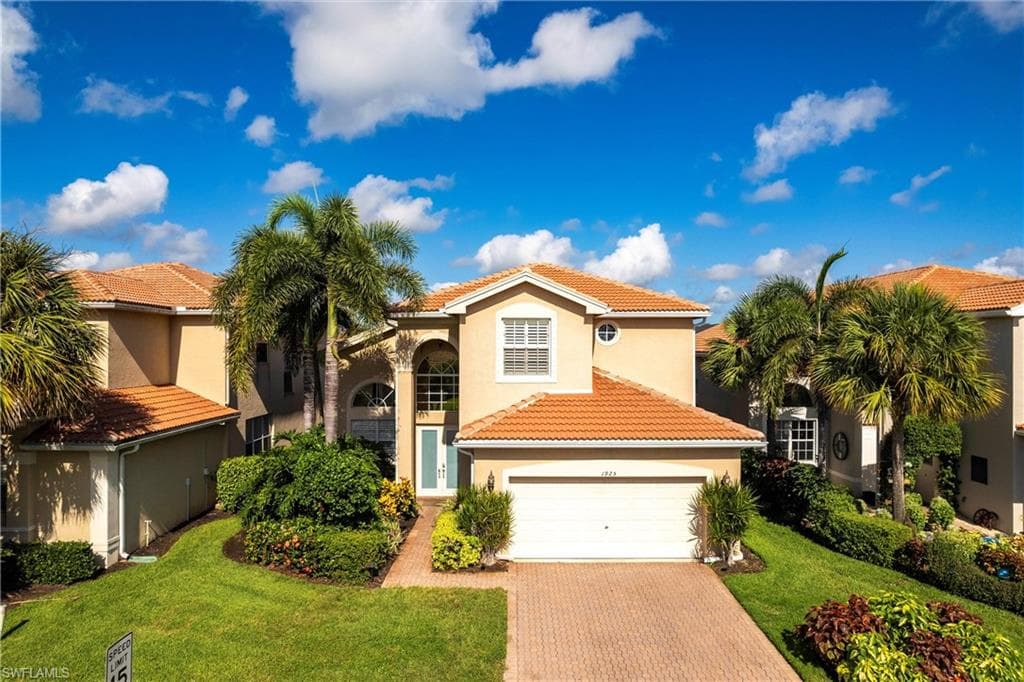 1925 Isla De Palma CIR NAPLES, FL 34119