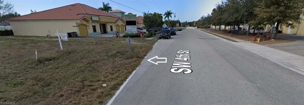 1208 SW 4th ST CAPE CORAL, FL 33991