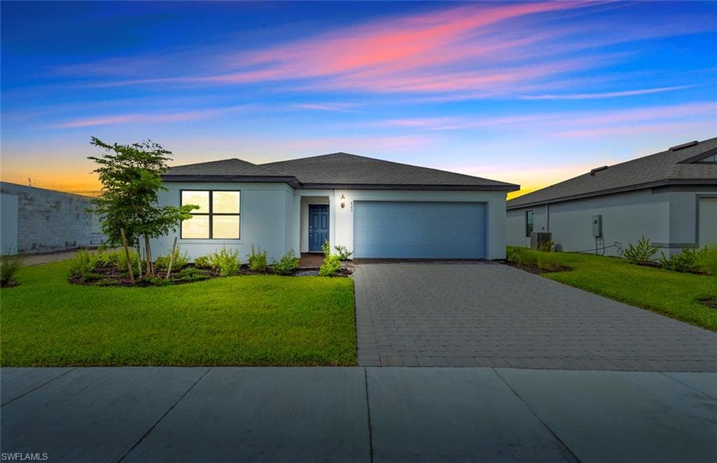 623 Lakeside Oasis AVE LEHIGH ACRES, FL 33936