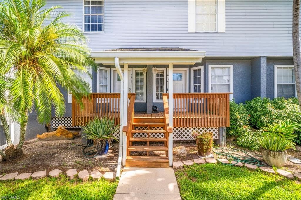 6156 lake front DR FORT MYERS, FL 33908