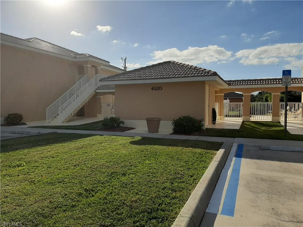 4520 Skyline BLVD 205 CAPE CORAL, FL 33914