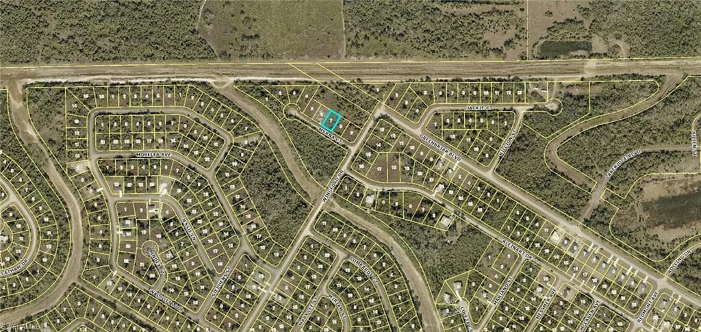 636 Myrna CT LEHIGH ACRES, FL 33972