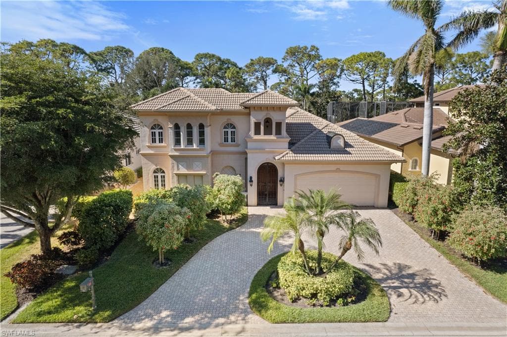 245 Charleston CT NAPLES, FL 34110