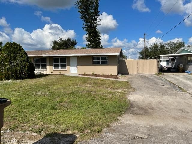 1121 Wesley ST W LEHIGH ACRES, FL 33936