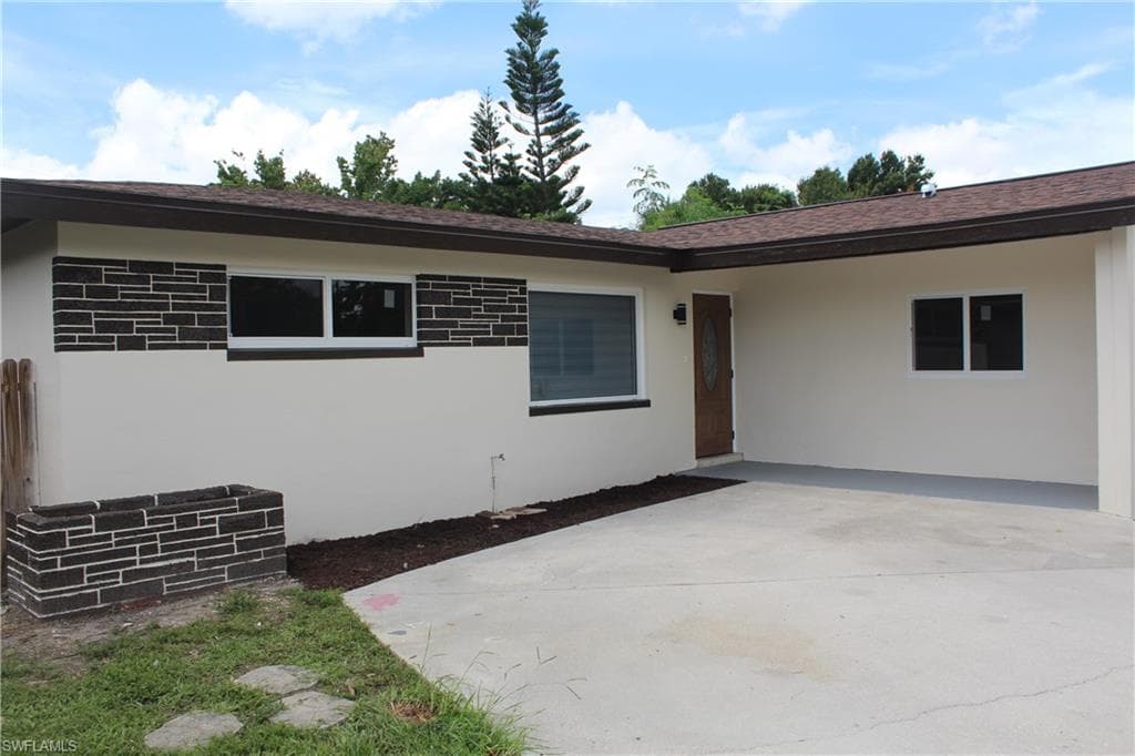 1762 Bonnie CT FORT MYERS, FL 33901