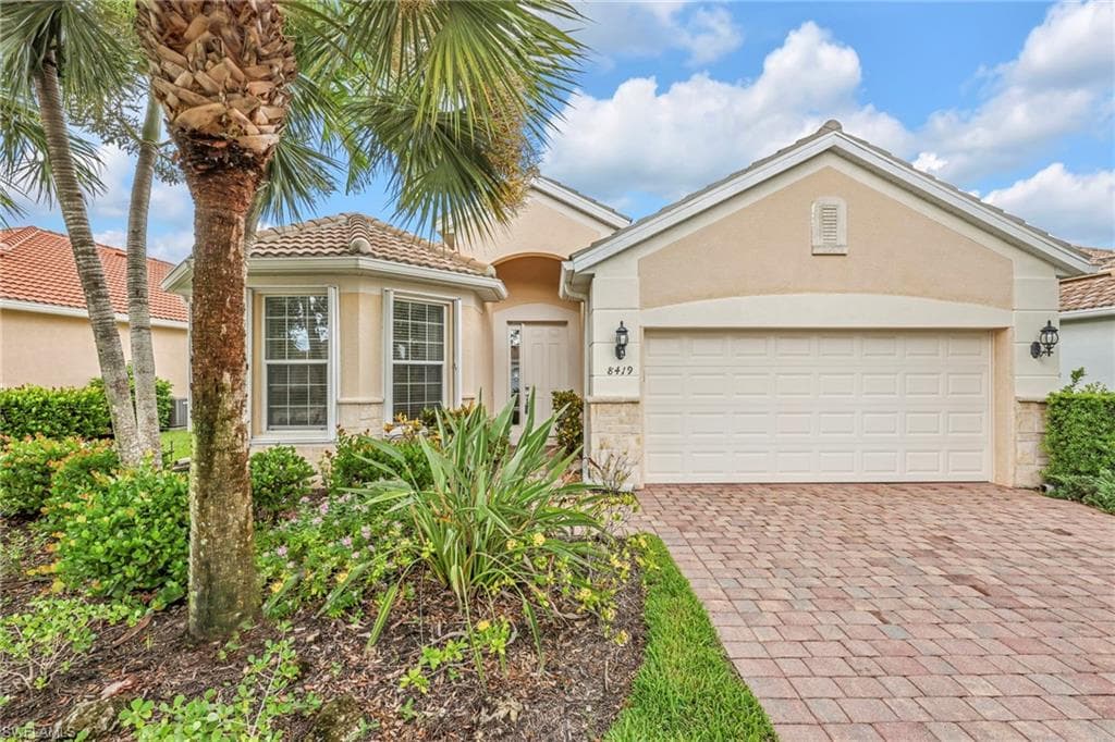 8419 Benelli CT NAPLES, FL 34114