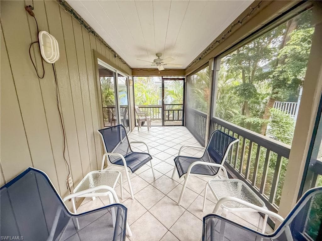 25 Urchin CT CAPTIVA, FL 33924